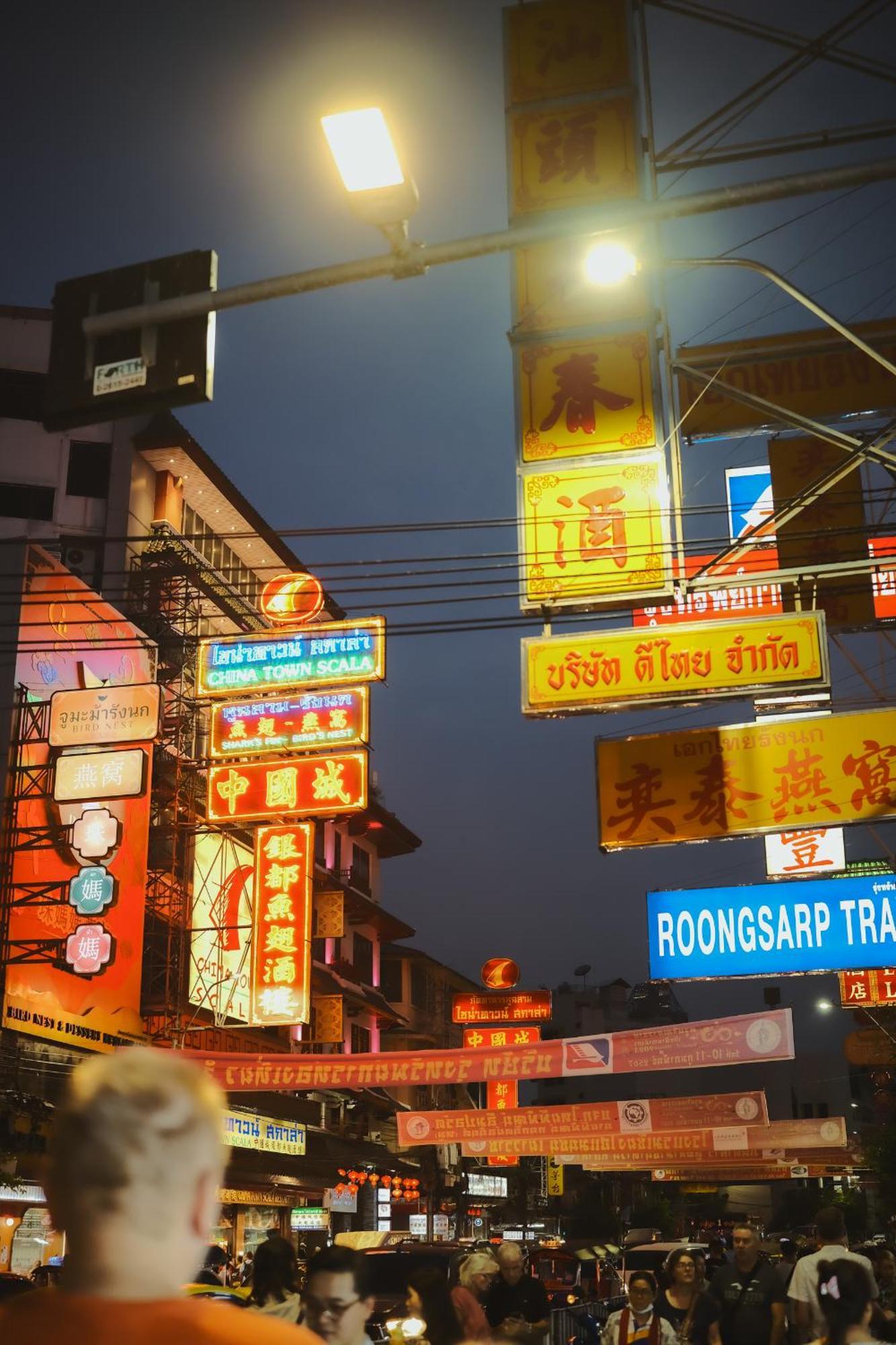 Hidden Gems In China Town, 2Br Apartment Bangkok Bagian luar foto