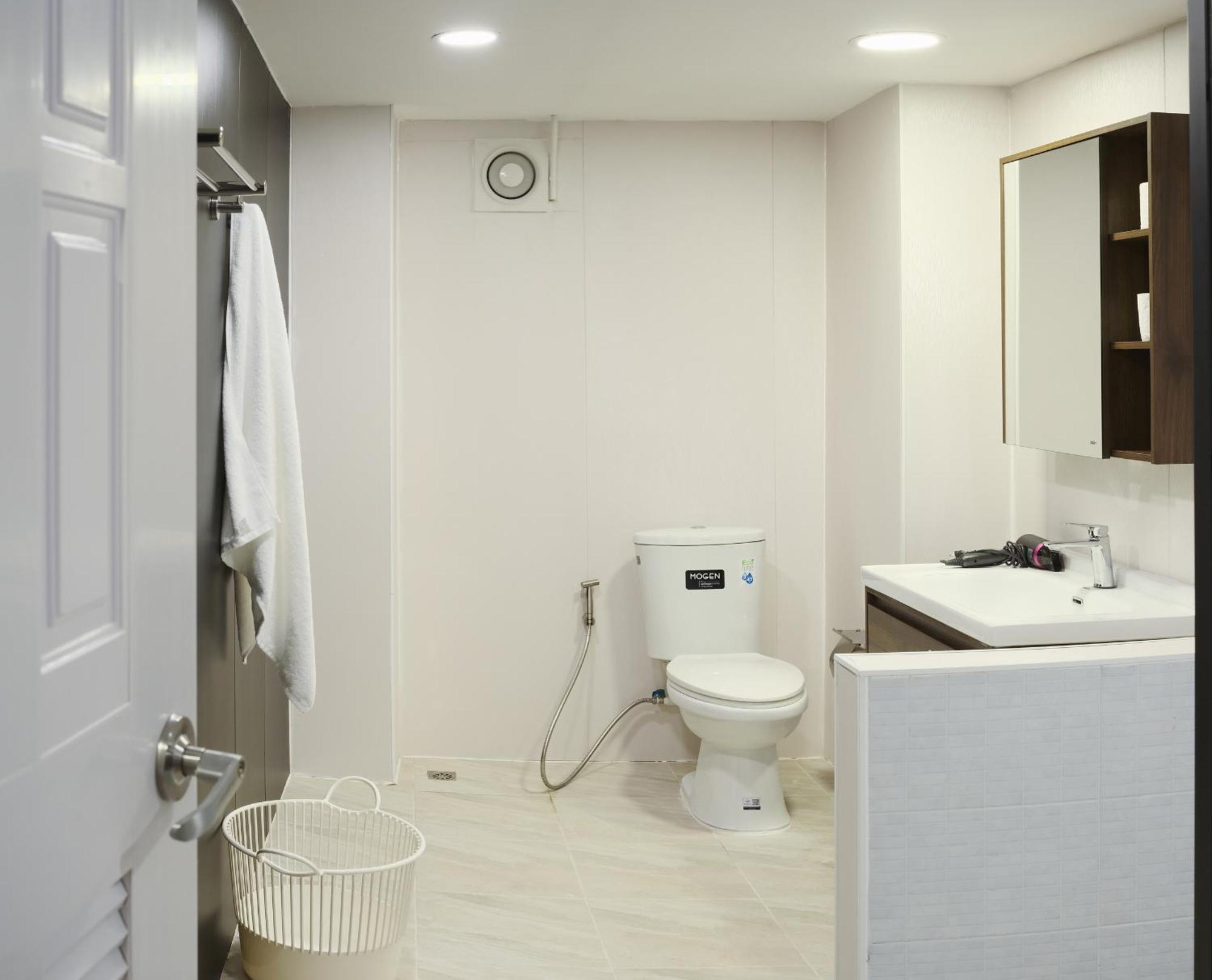 Hidden Gems In China Town, 2Br Apartment Bangkok Bagian luar foto